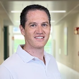Chefarzt Priv.-Doz. Dr. med. Tim Kl&uuml;ter