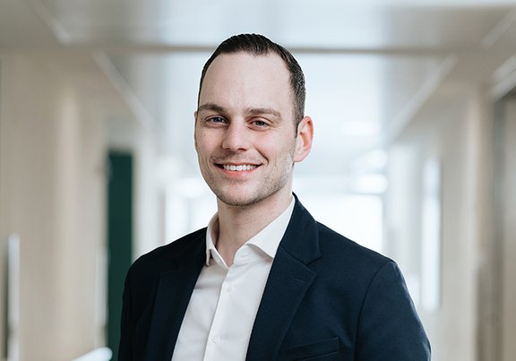 Pflegedirektor Niklas Jeurissen