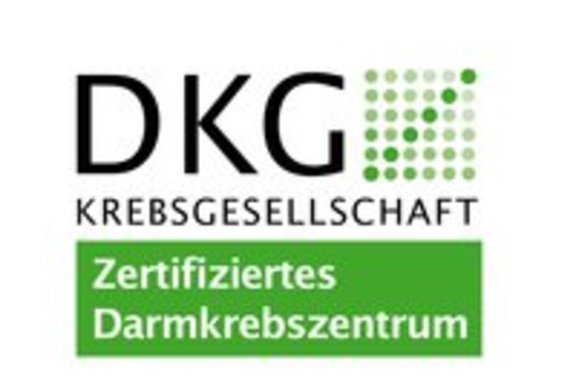 Logo der DKG Krebsgesellschaft - Zertifiziertes Darmkrebszentrum - öffnet die externe Website von www.Onkozert.de