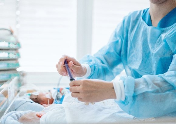Behandlungsschwerpunkt Neonatolgie und pädiatrische Intensivmedizin Behandlungsschwerpunkt Neonatolgie und pädiatrische Intensivmedizin