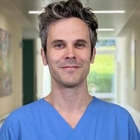 Oberarzt Dr. med. Florian Wahjudi