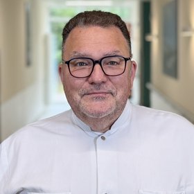 Oberarzt Dr. med. Martin Schulz