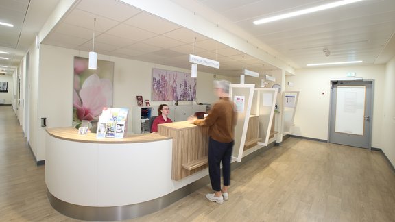 Anmeldetresen im MVZ Steinburg.